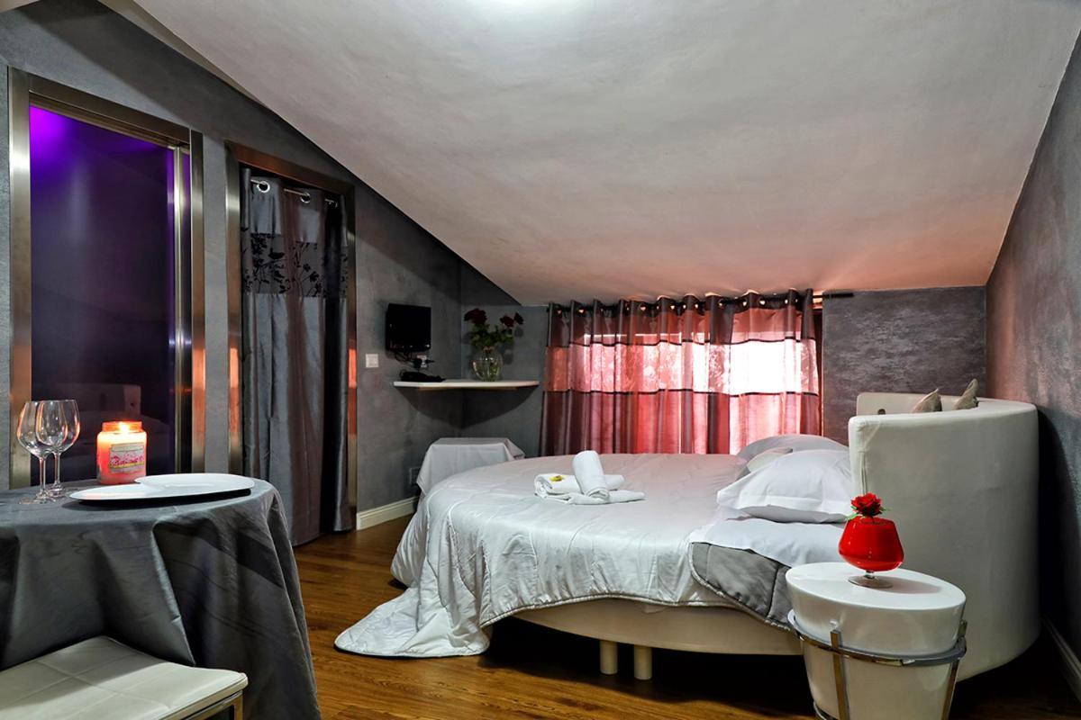 Hotel Al Castello Pomezia Esterno foto