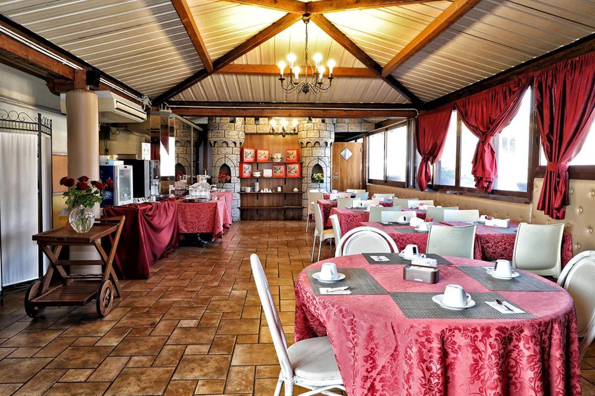 Hotel Al Castello Pomezia Esterno foto
