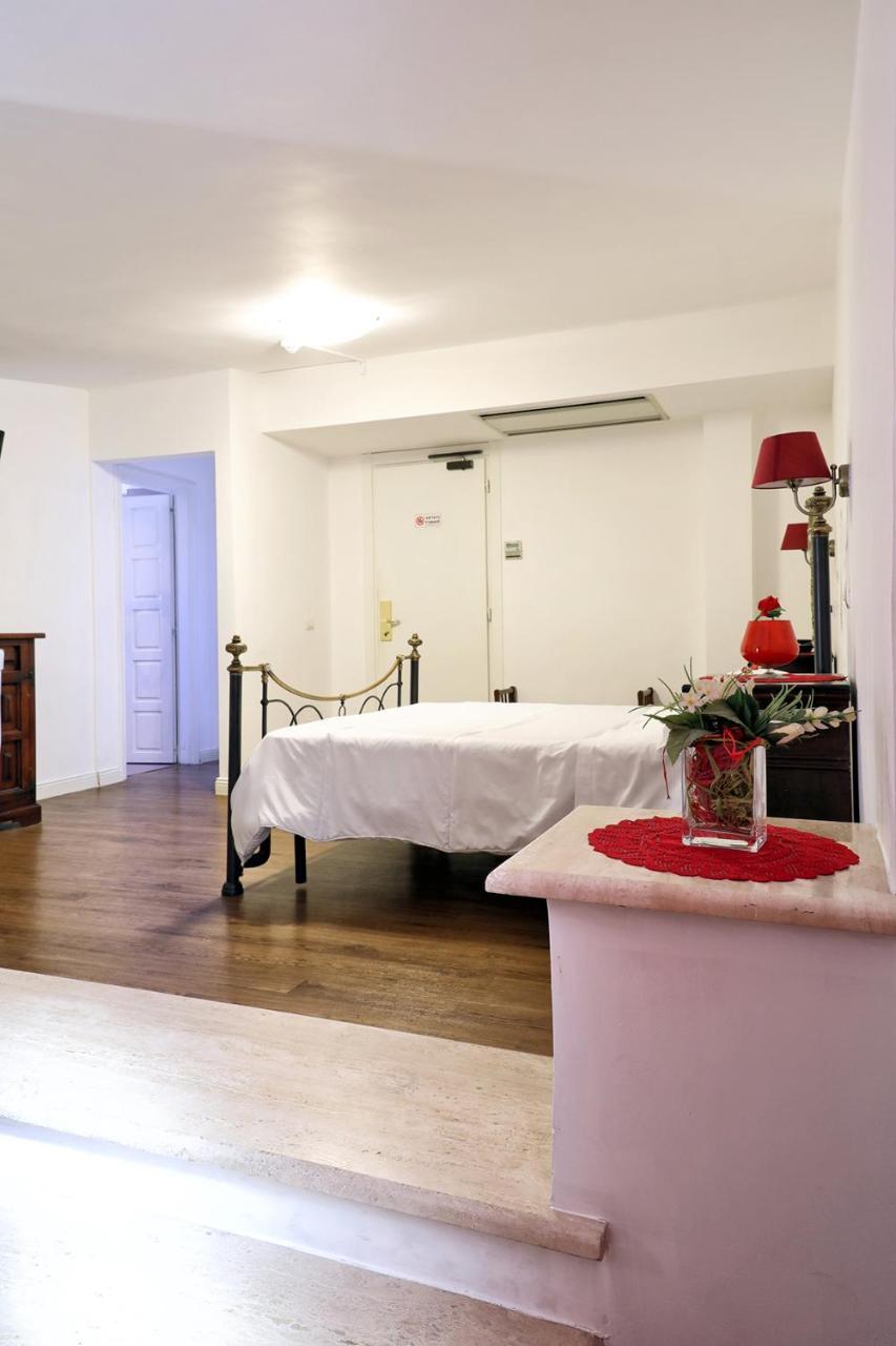 Hotel Al Castello Pomezia Esterno foto