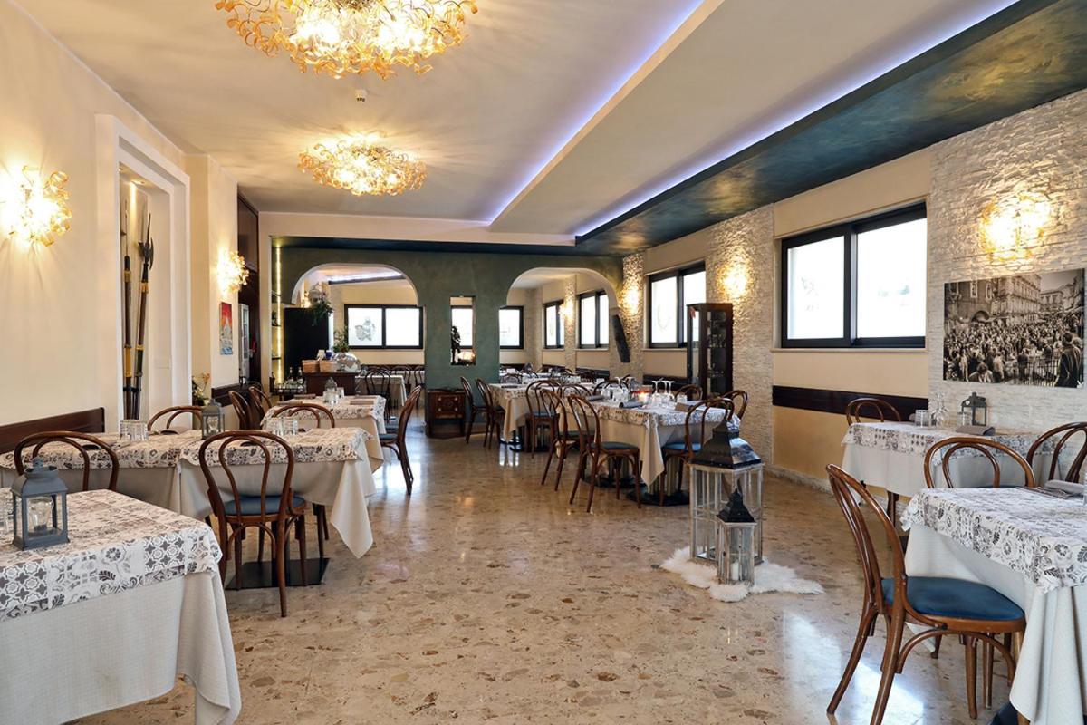 Hotel Al Castello Pomezia Esterno foto