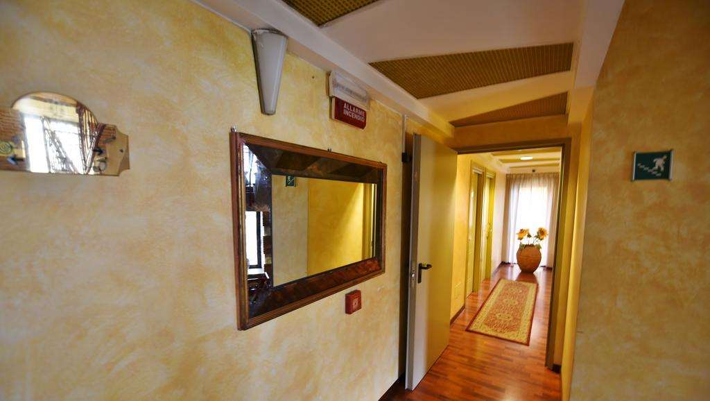 Hotel Al Castello Pomezia Amenities foto